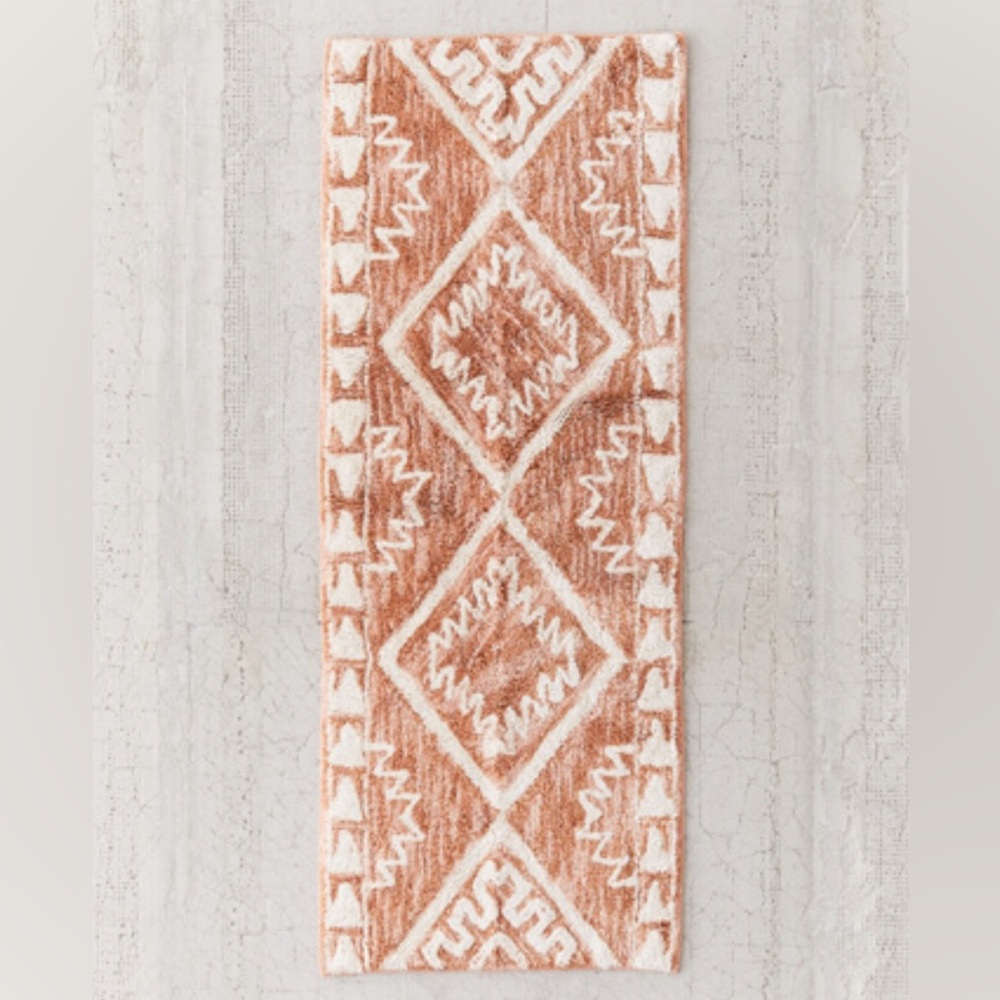 NWT Urban Outfitters Sienna Kilim Bath Mat
